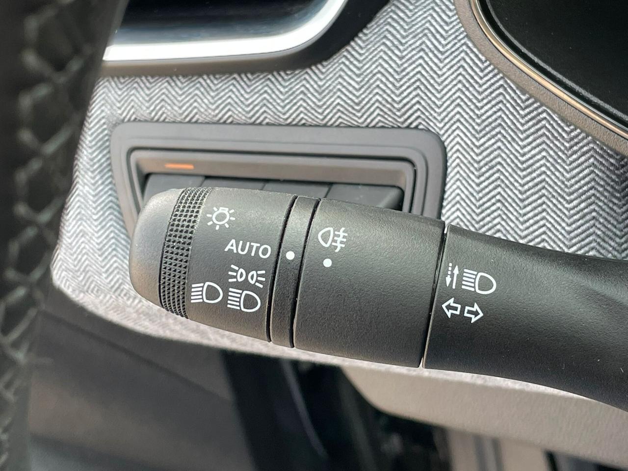 Renault Clio TCe 90 CV 5 porte Techno NAVI ''AZIENDALE''