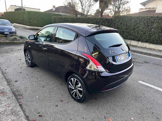 LANCIA Ypsilon 1.2 69 CV 5 porte Platinum