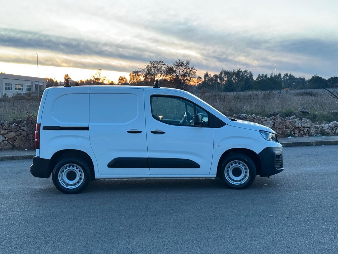 Peugeot Partner 1.5 BlueHDi 100 cv S&S L1 Furgone Pro