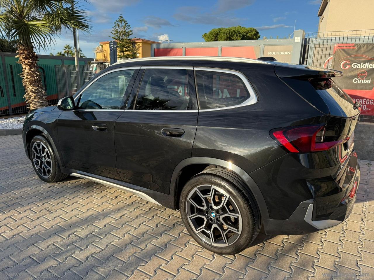 BMW X1 sDrive 18d X-LINE PREMIUM