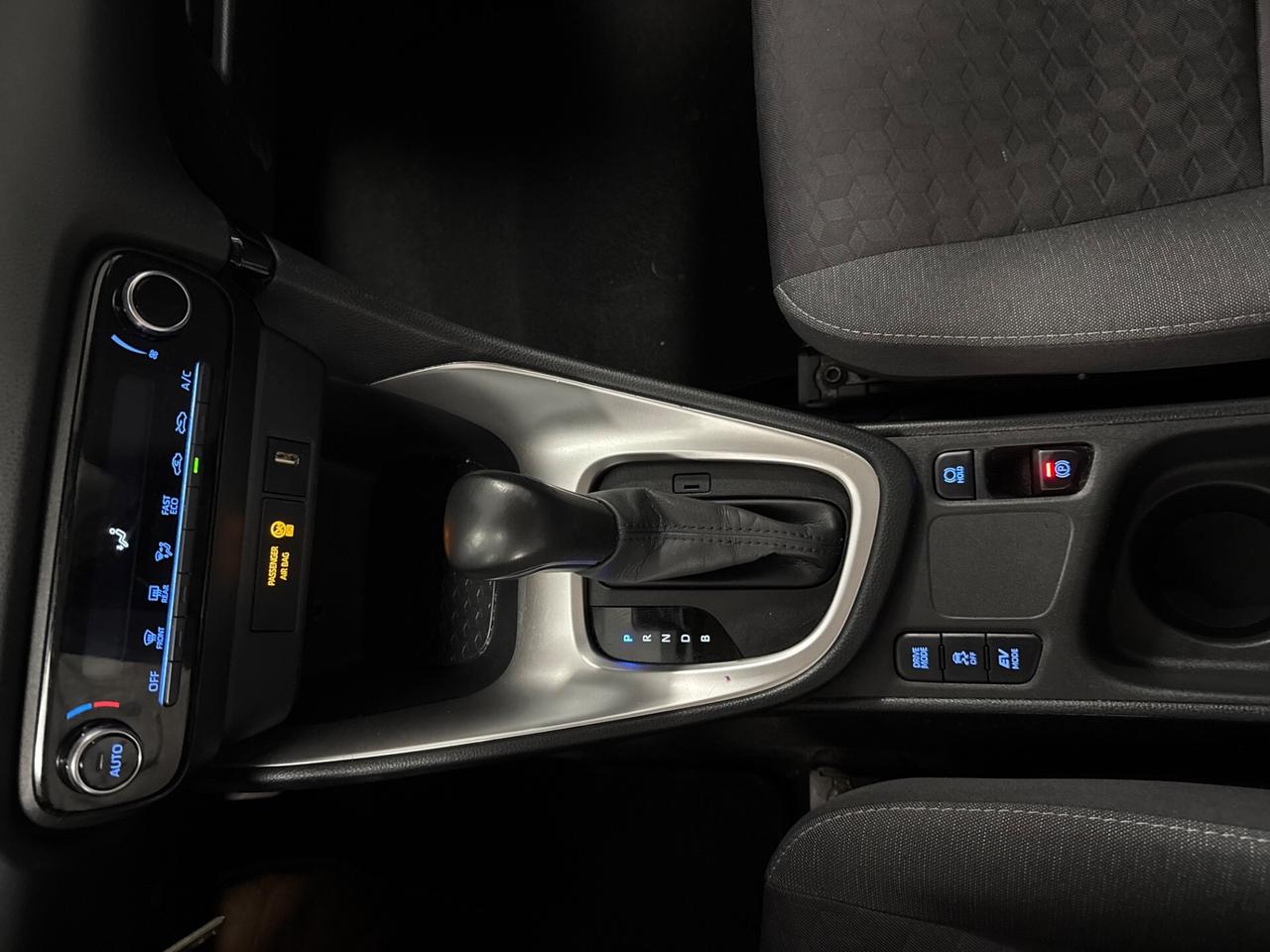 Toyota Yaris 1.5 Hybrid 5 porte Lounge 92CV Auto