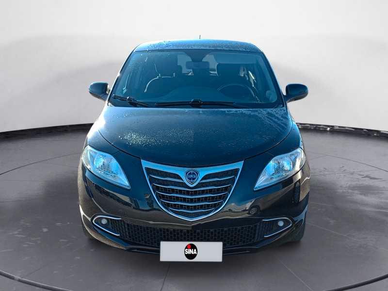 LANCIA Ypsilon 1.2 8v Gold s/CL 69cv E6