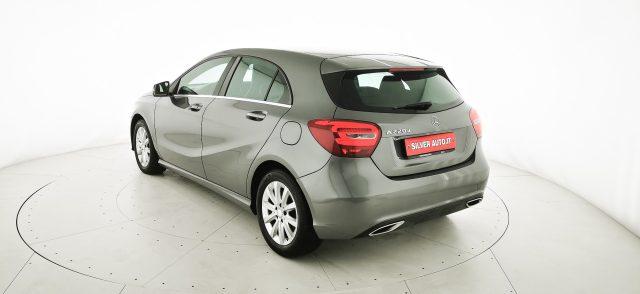 MERCEDES-BENZ A 220 d Automatic Business