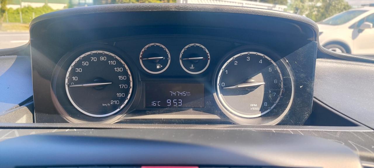 Lancia Ypsilon 1.2 69 CV 5 porte Silver Elefantino Rosa