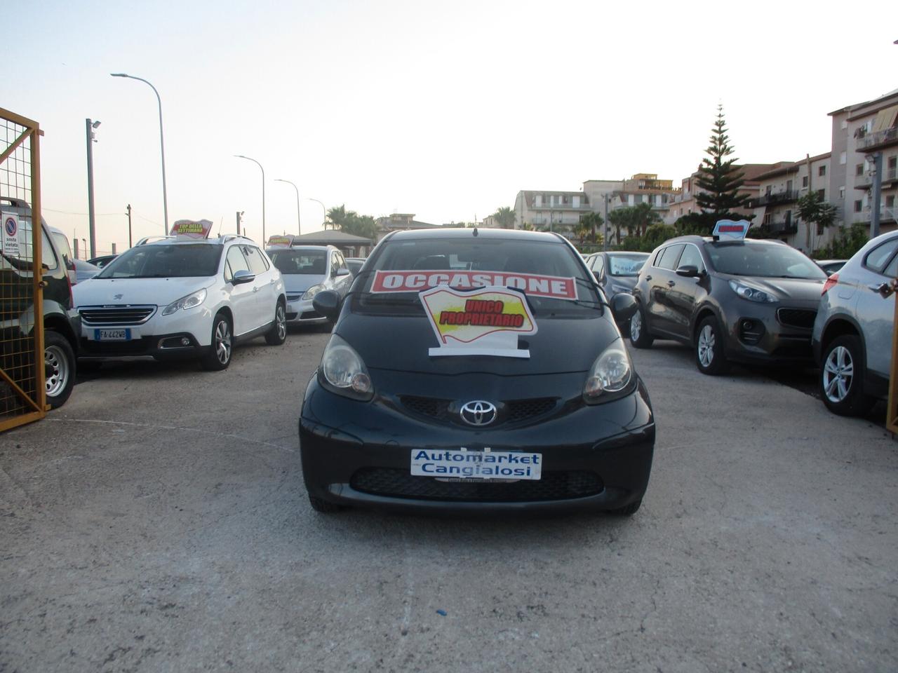 Toyota Aygo 1.0 BENZ. CLIMATIZZATA