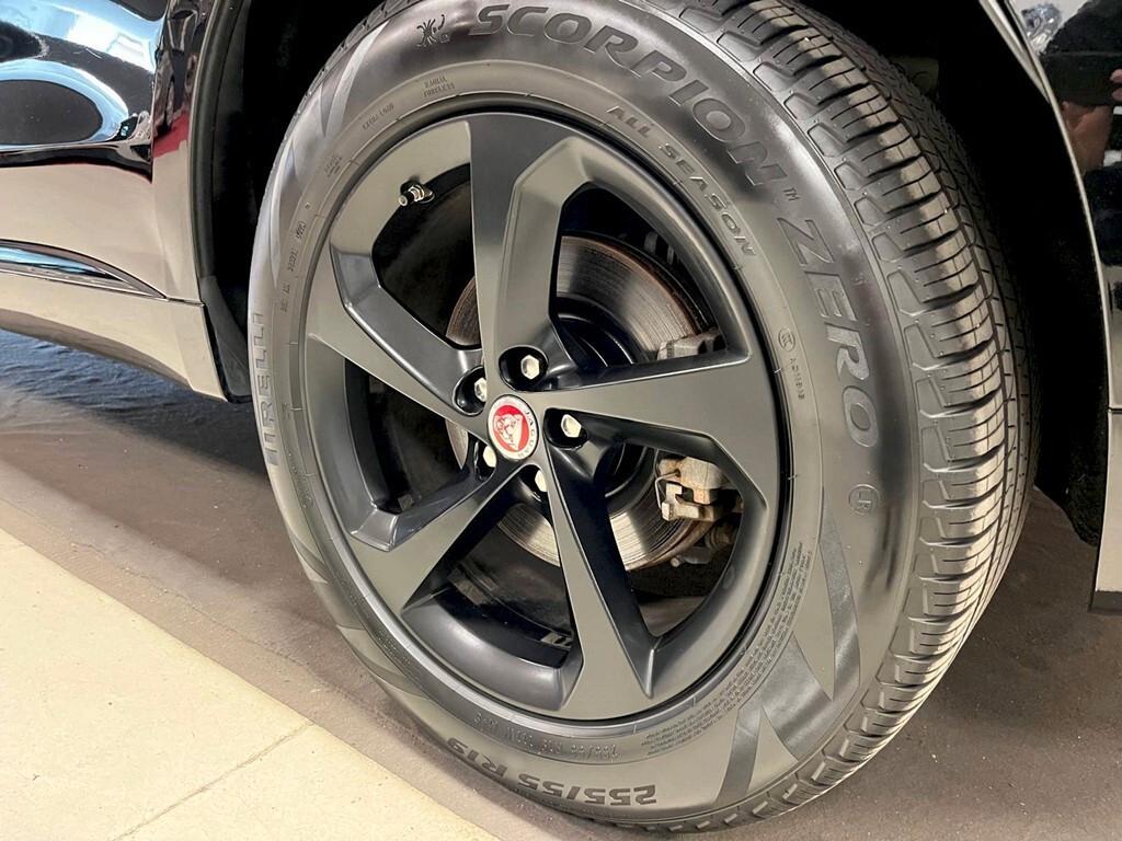 Jaguar F-Pace 2.0 D 180 CV AWD R-Sport