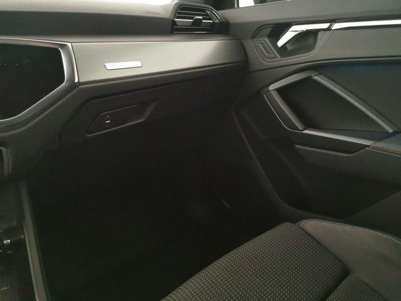 Audi Q3 45 1.4 tfsi e S Line Edition s-tronic