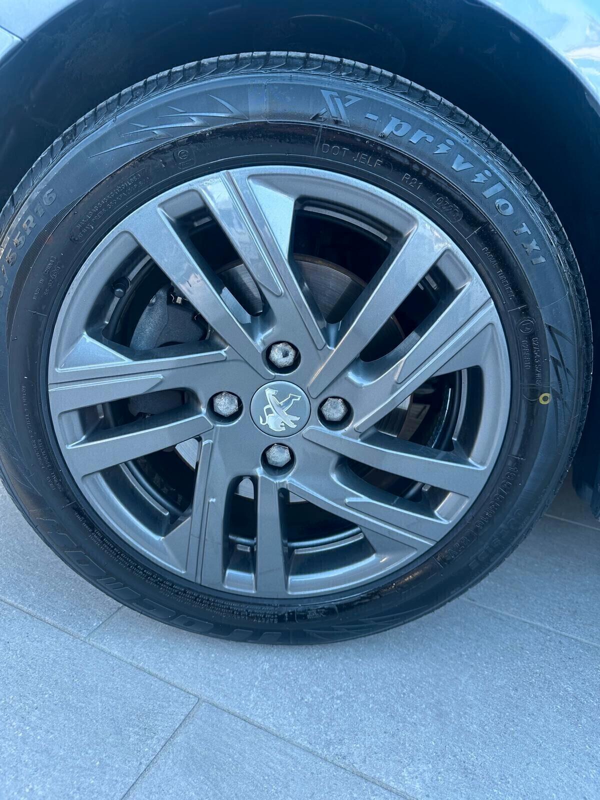 Peugeot 208 BlueHDi 100 Stop&Start 5 porte Allure