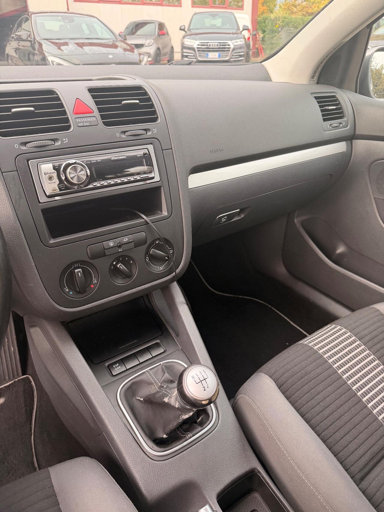 Volkswagen Golf 1.9 TDI DPF 5p. Comfort. BlueMot.