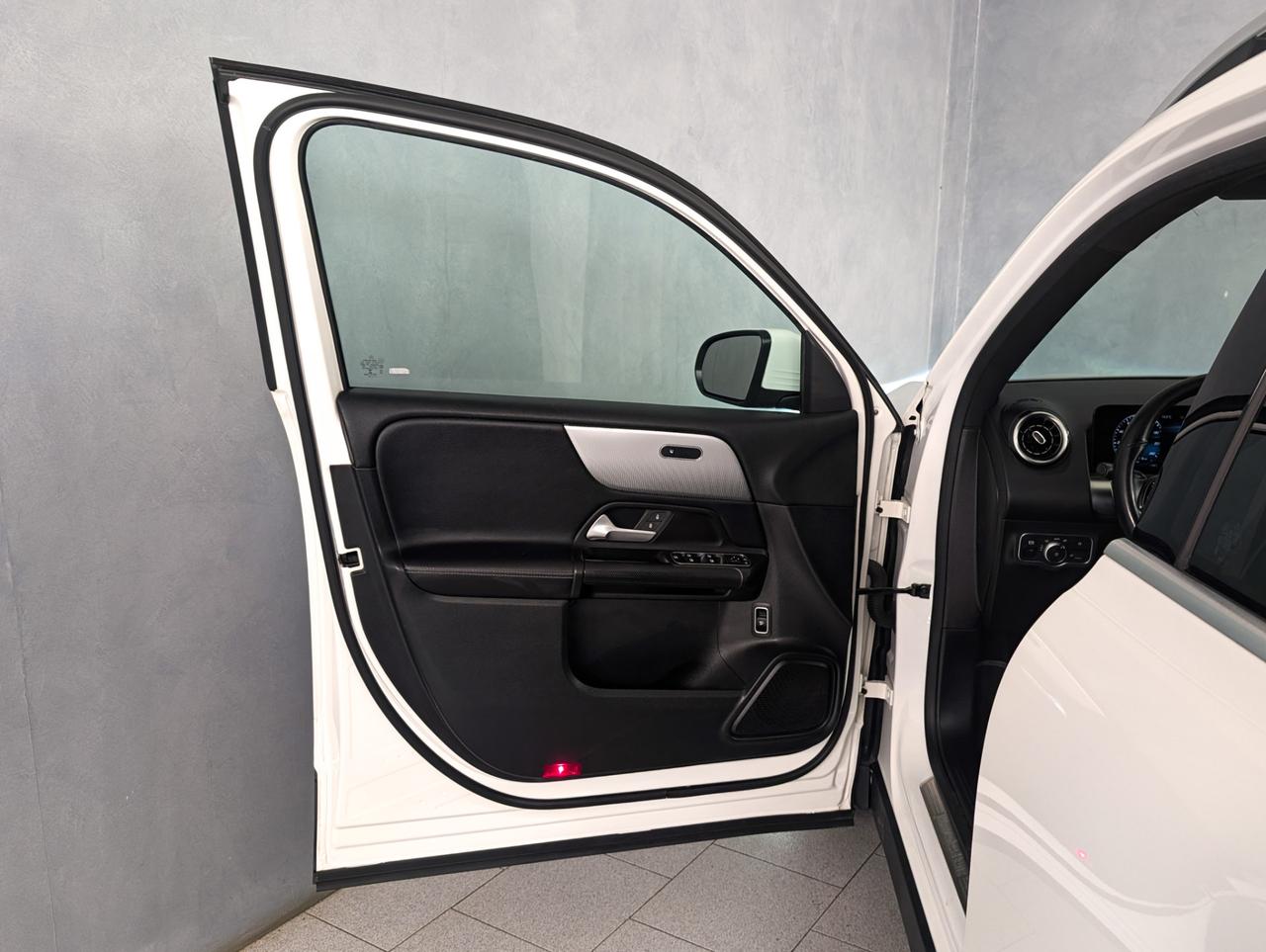 Mercedes-Benz GLB 200 200d Automatic Sport