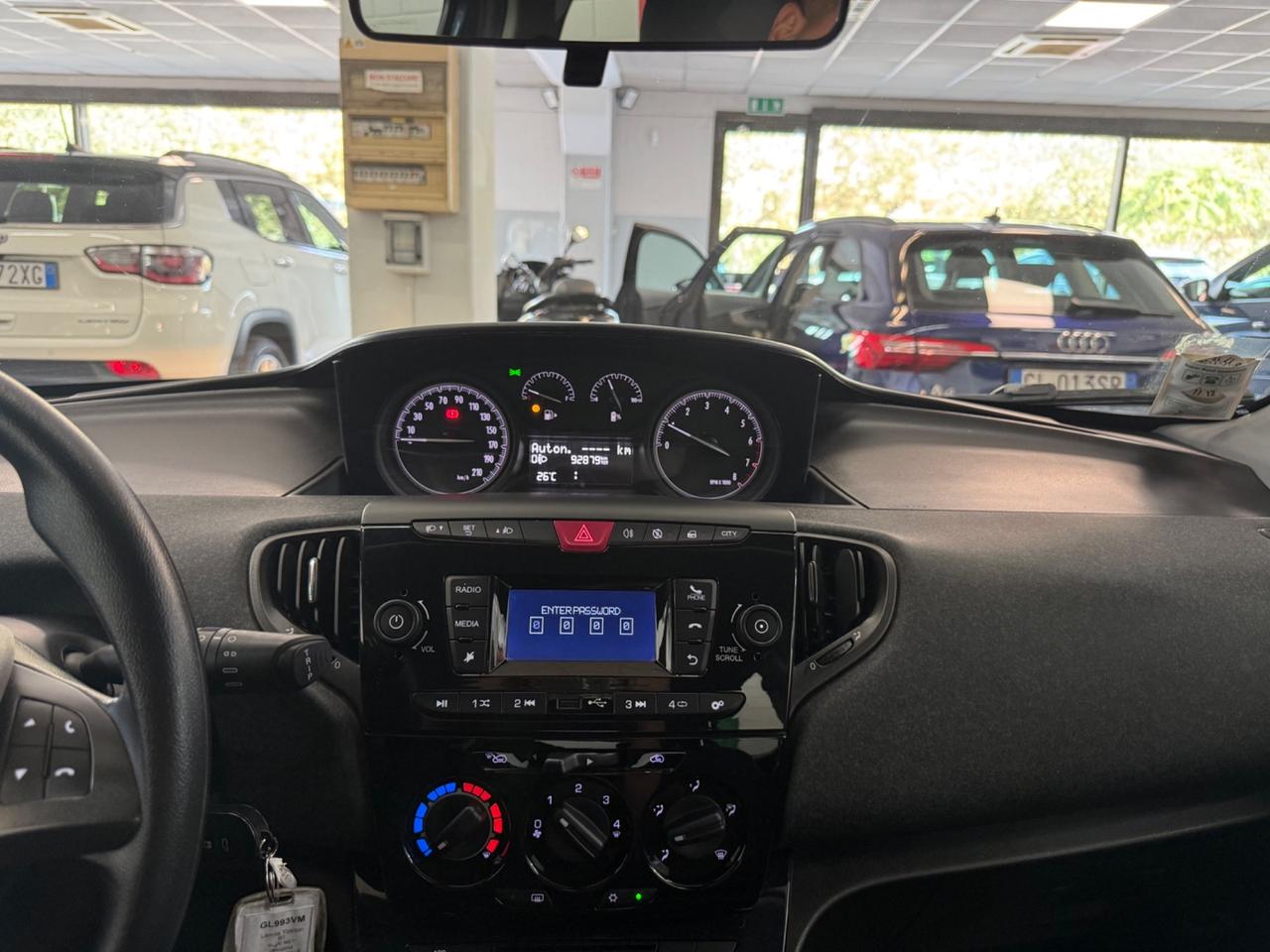 Lancia Ypsilon 1.0 FireFly 5 porte S&S Hybrid Silver Plus