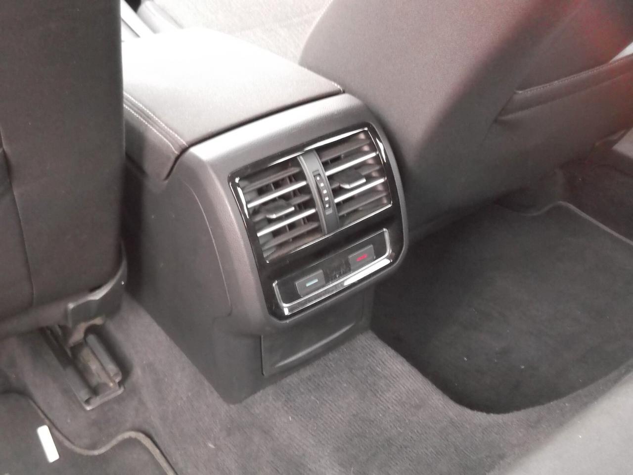 Volkswagen Passat Variant 2.0 TDI Business BlueMotion Tech. - 02