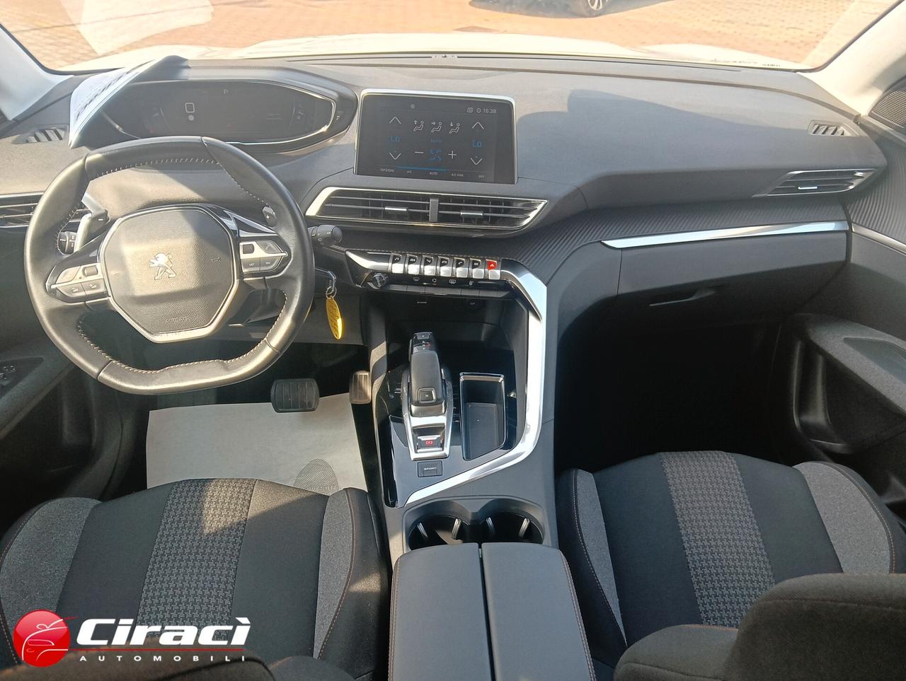 Peugeot 3008 BlueHDi 130 EAT8 Business
