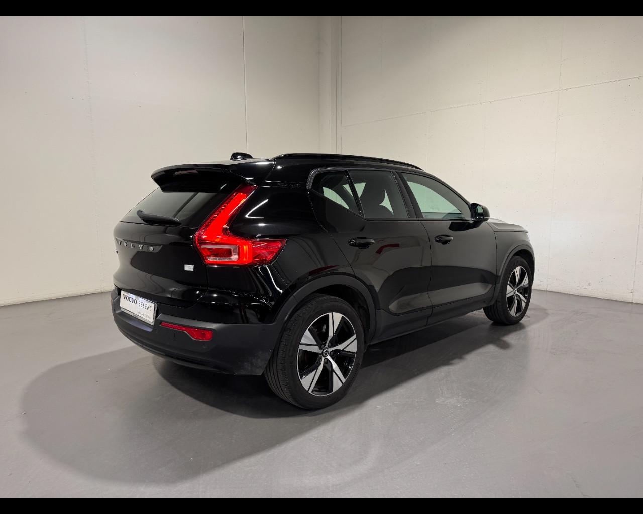 VOLVO XC40 RECHARGE TWIN PRO AWD