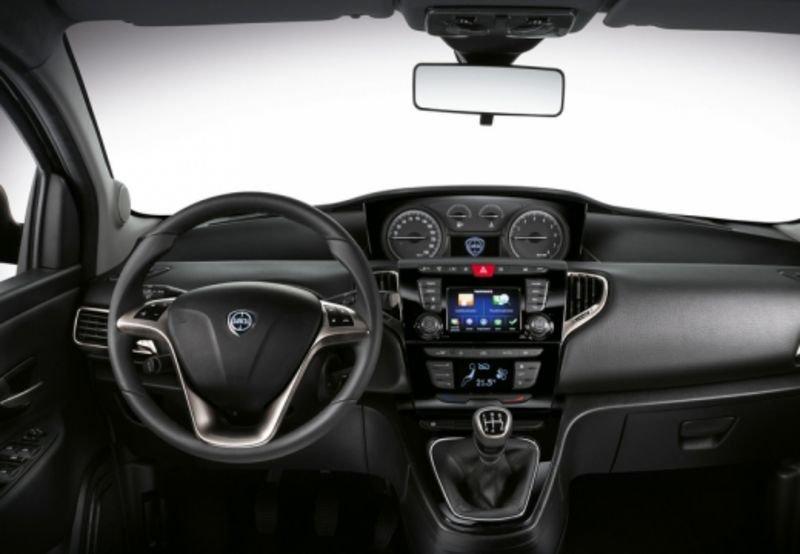 Lancia Ypsilon III 2015 1.0 firefly hybrid Silver s&s 70cv