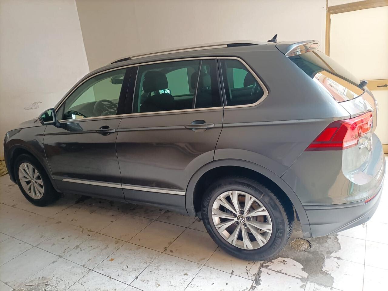 Volkswagen Tiguan 2.0 TDI SCR DSG Sport BlueMotion Technology