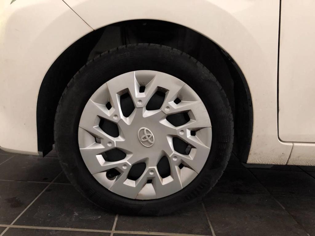 Toyota Aygo 5 Porte 1.0 VVT-i x-play