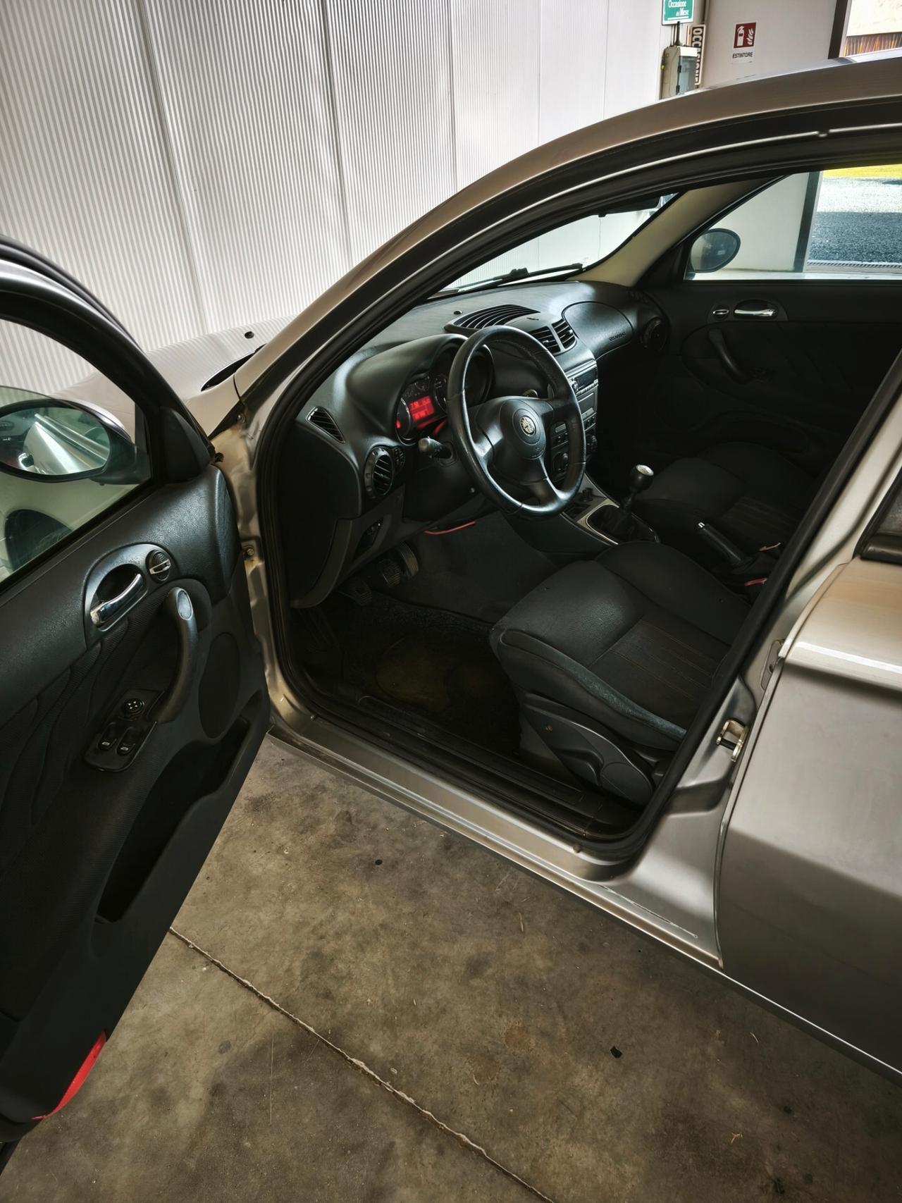 Alfa Romeo 147 1.9 JTD M-JET 16V 5 porte