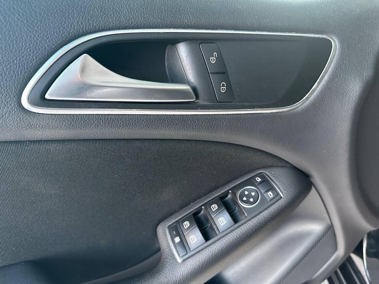 Mercedes Benz - Classe B180 d