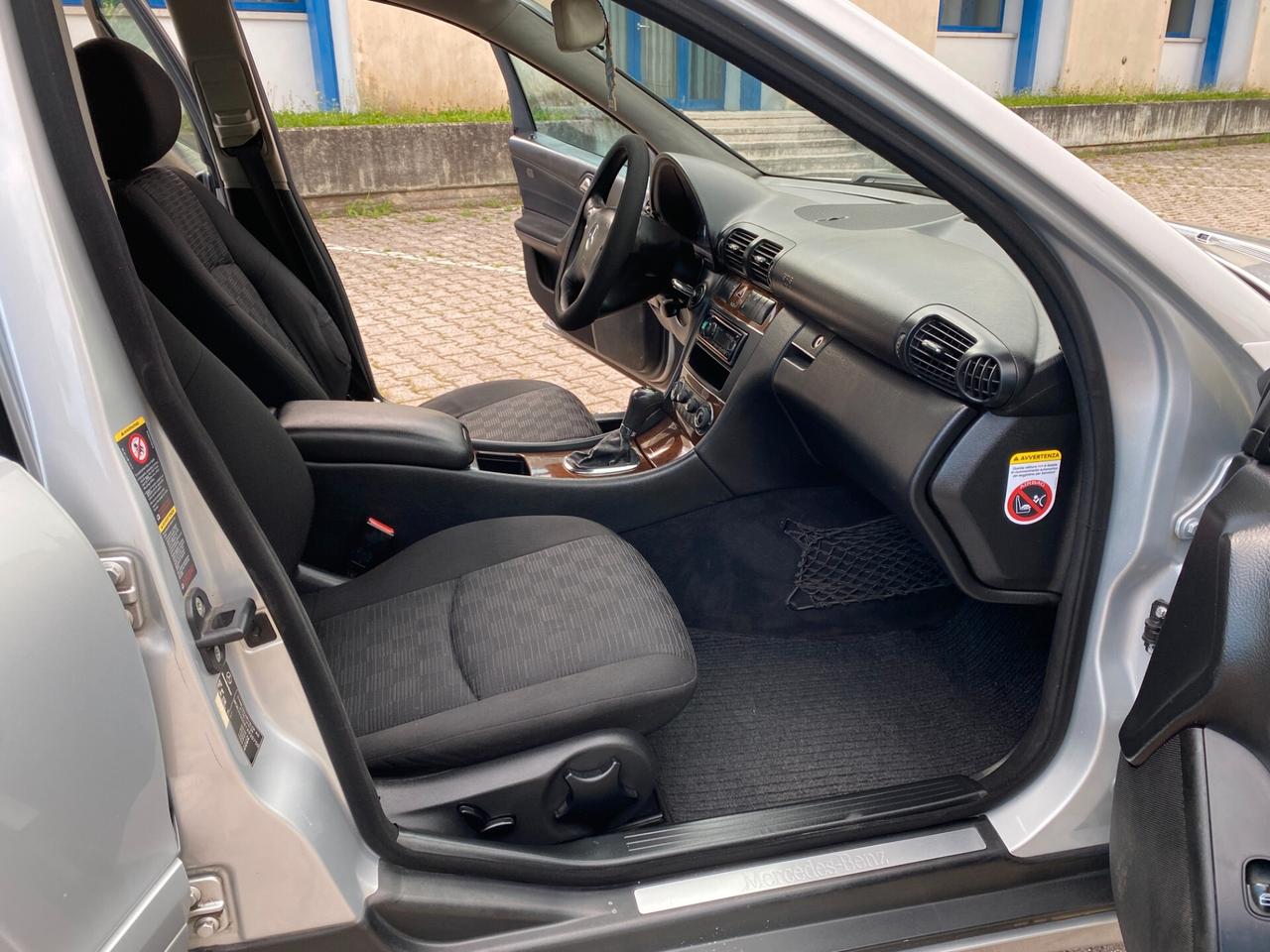 Mercedes-benz C220 CDI Avantgarde Sport