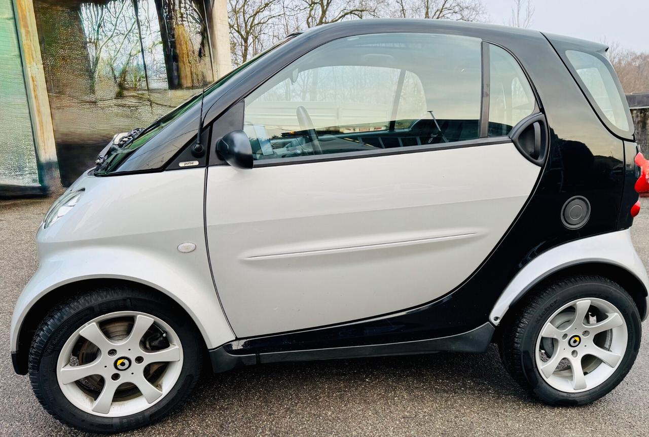 Smart ForTwo 700 coupé pulse (45 kW)
