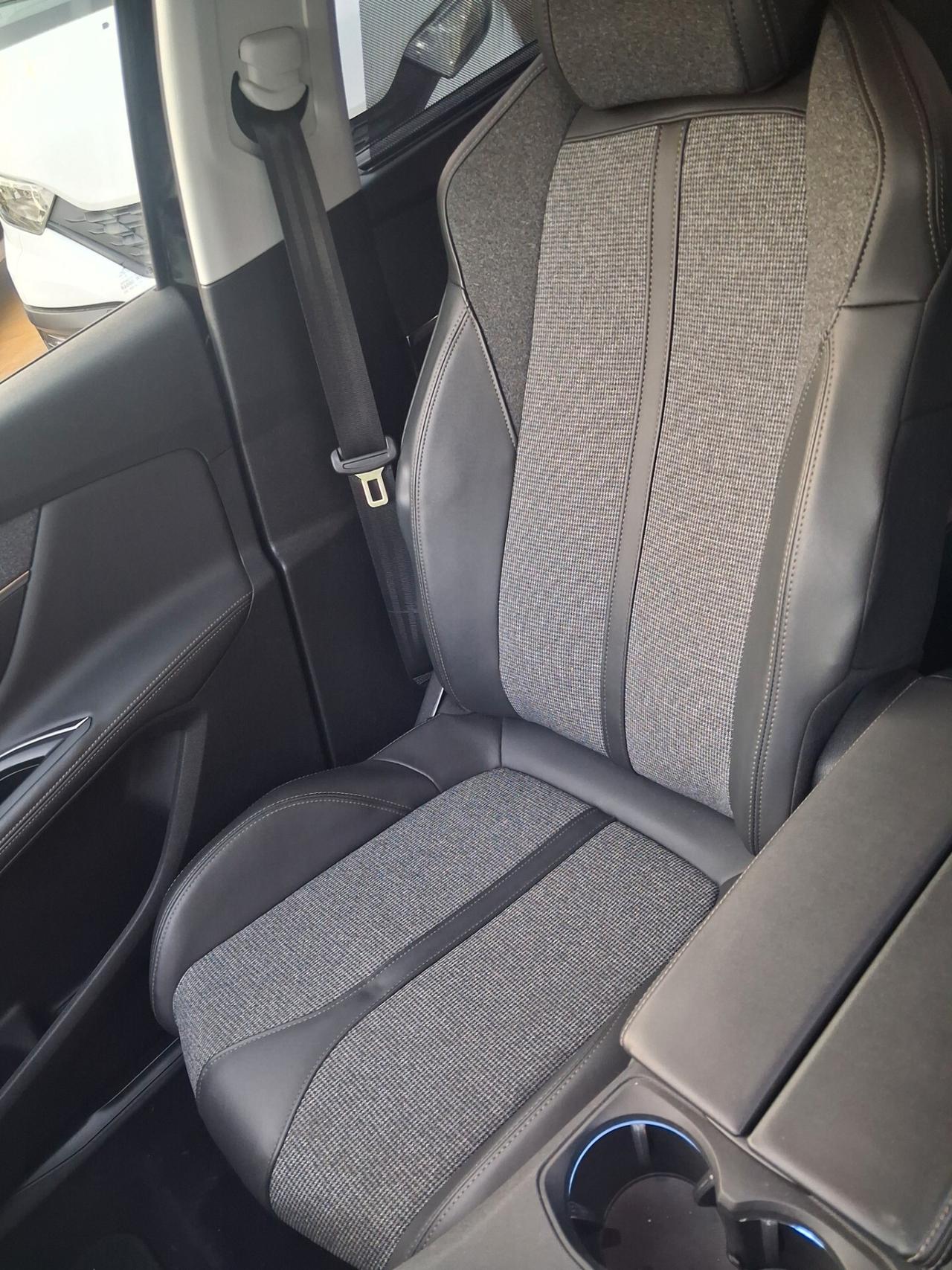 Peugeot 5008 BlueHDi 130 S&S Allure