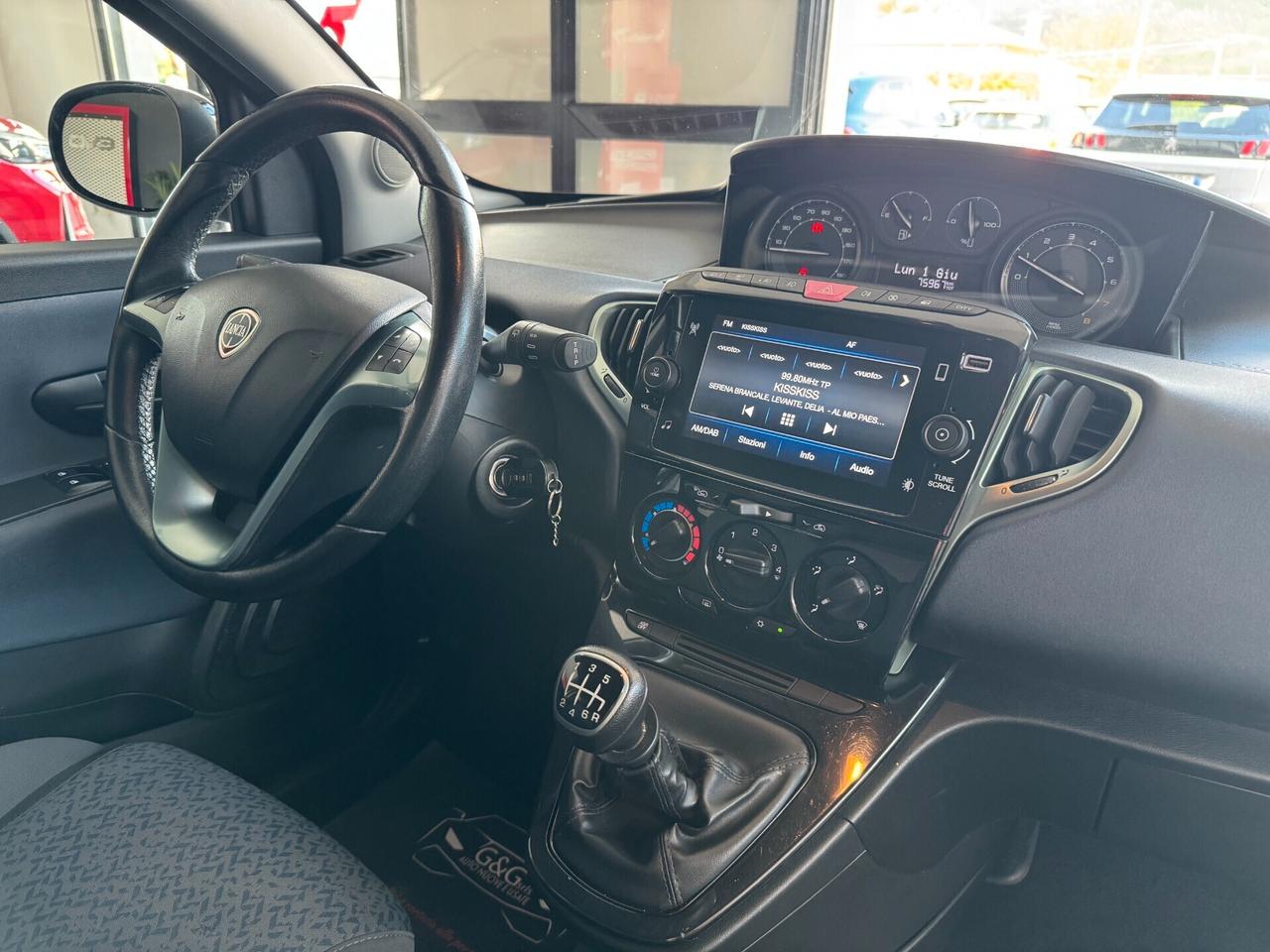 Lancia Ypsilon 1.0 FireFly Hybrid Gold - 2023