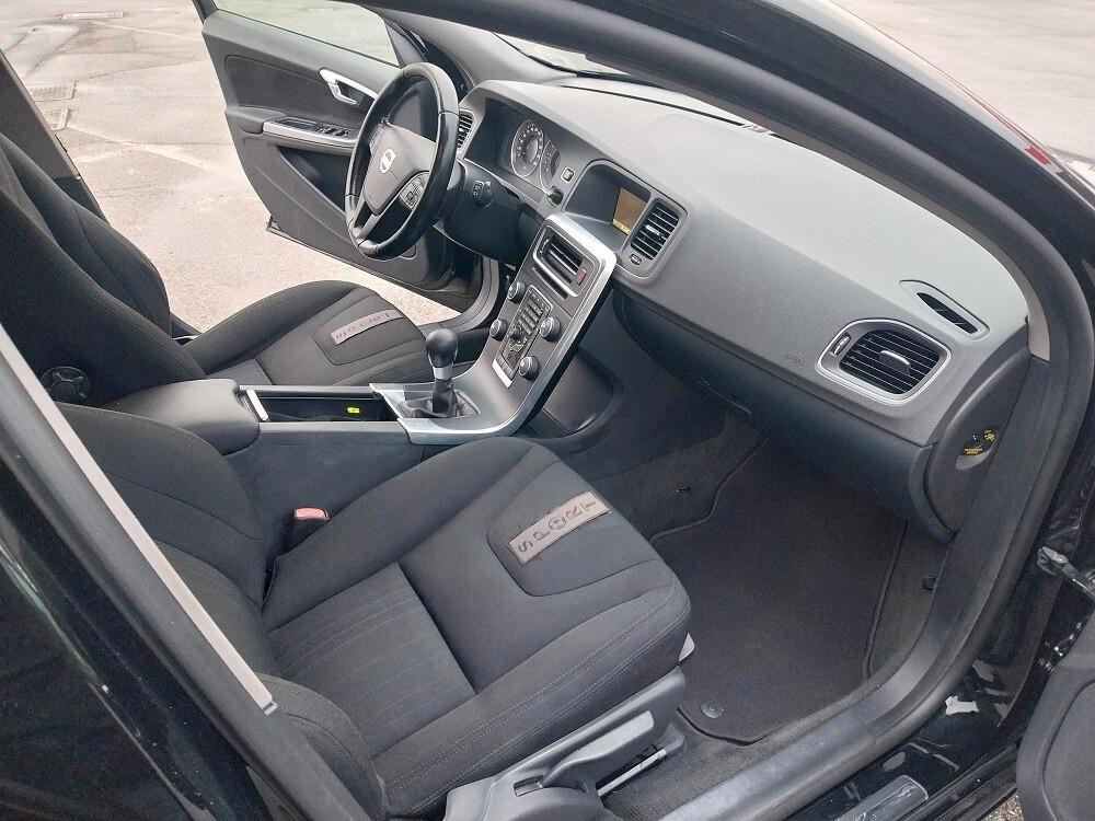 Volvo V60 D2 1.6 Summum