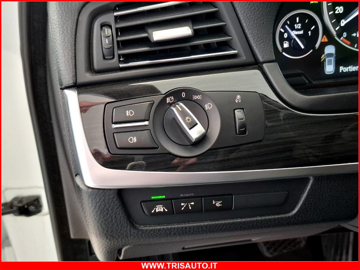 BMW 520d Touring 2.0 Xdrive Aut. Luxury (FARI XENO+PELLE+NAVI)