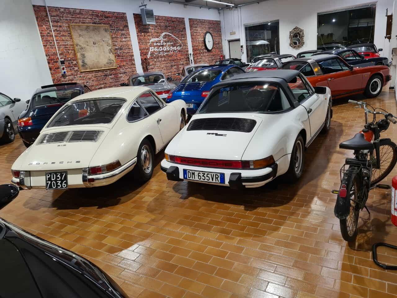 Porsche 911 993 Carrera2 Book service 82000Km Asi