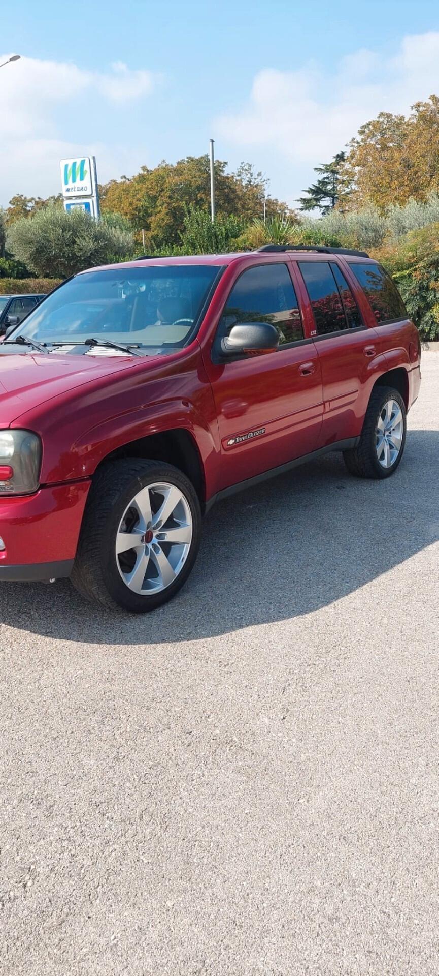 Chevrolet Trailblazer 4.2 L6 LTZ