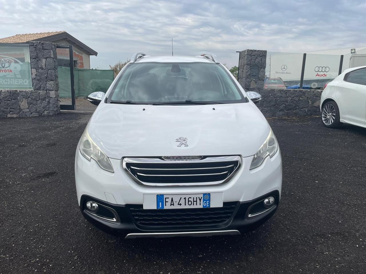 Peugeot 2008 BlueHDi 100 Allure