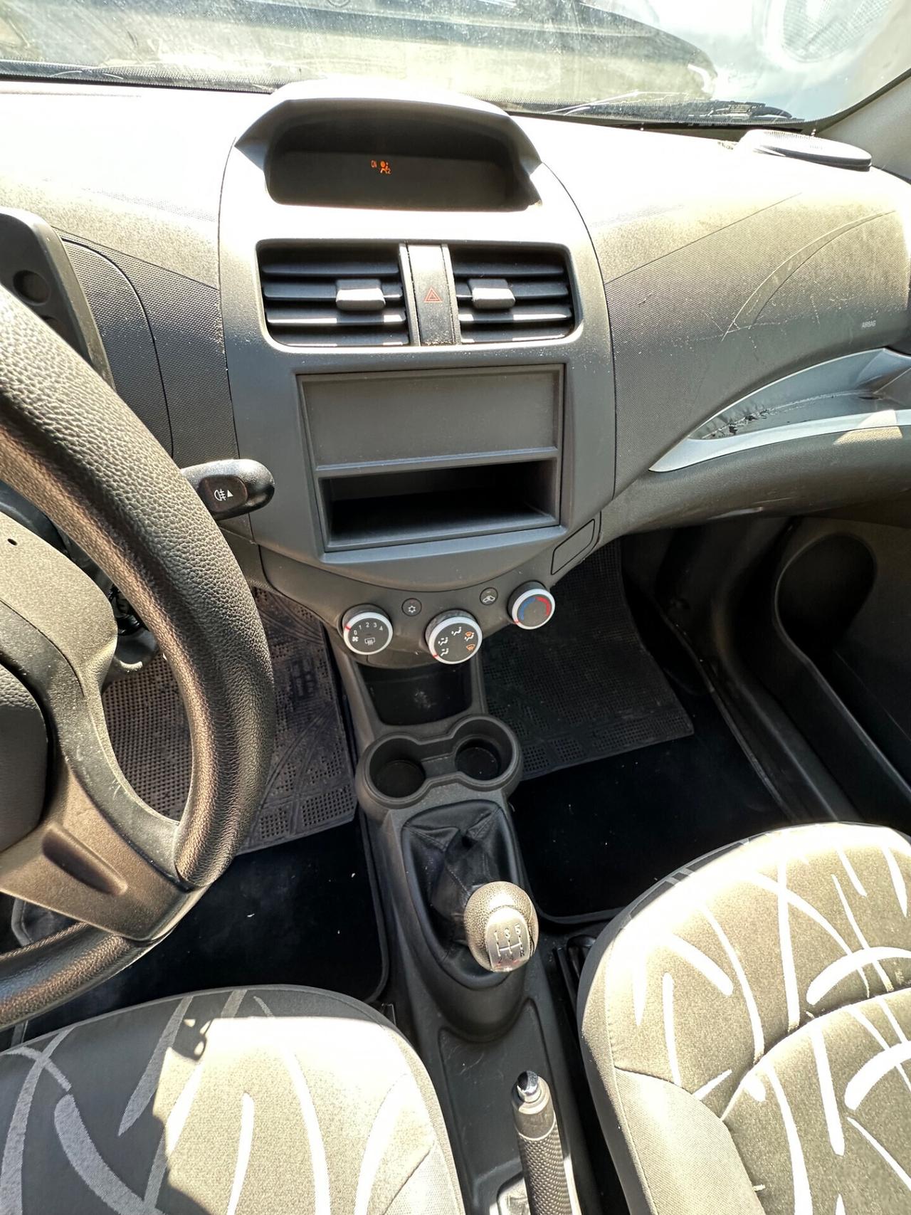 Chevrolet Spark 1.0 benzina 2013 neopaten.