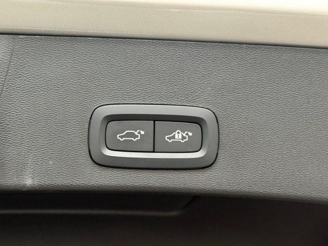 VOLVO XC40 B3 automatico Core