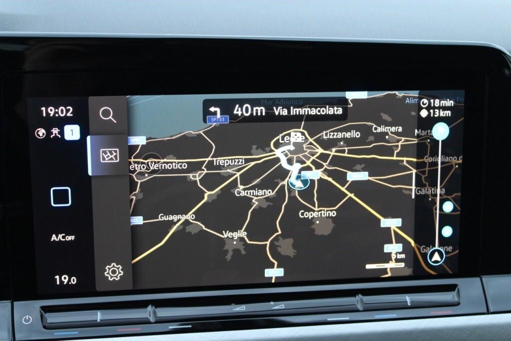 VOLKSWAGEN Golf 2.0 TDI 115cv *Luci Ambiente