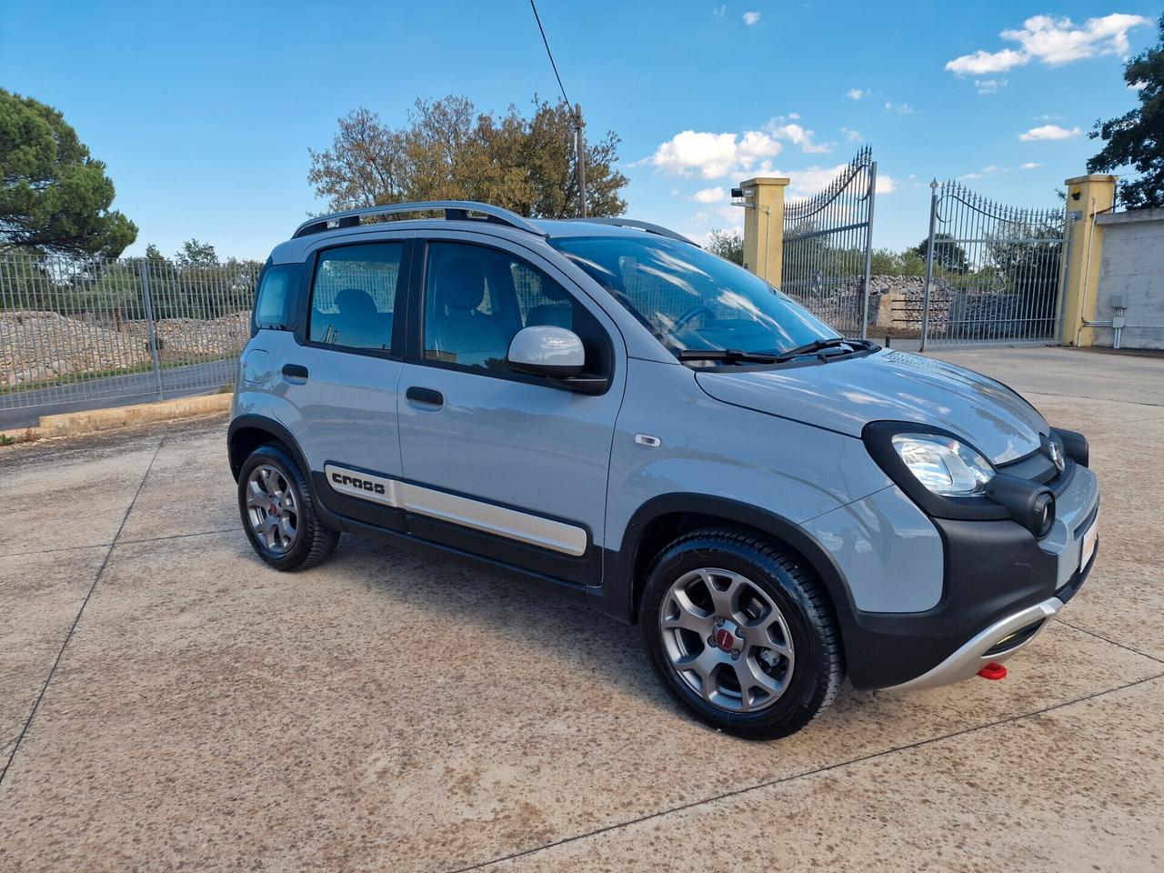 FIAT PANDA CROSS