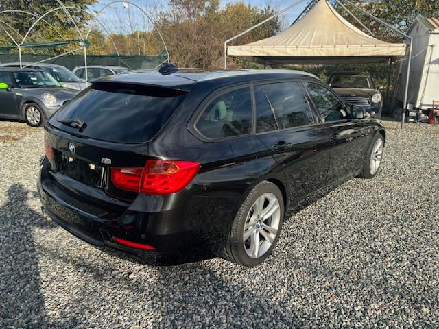 Bmw 320 320d Touring Sport automatica navigatore