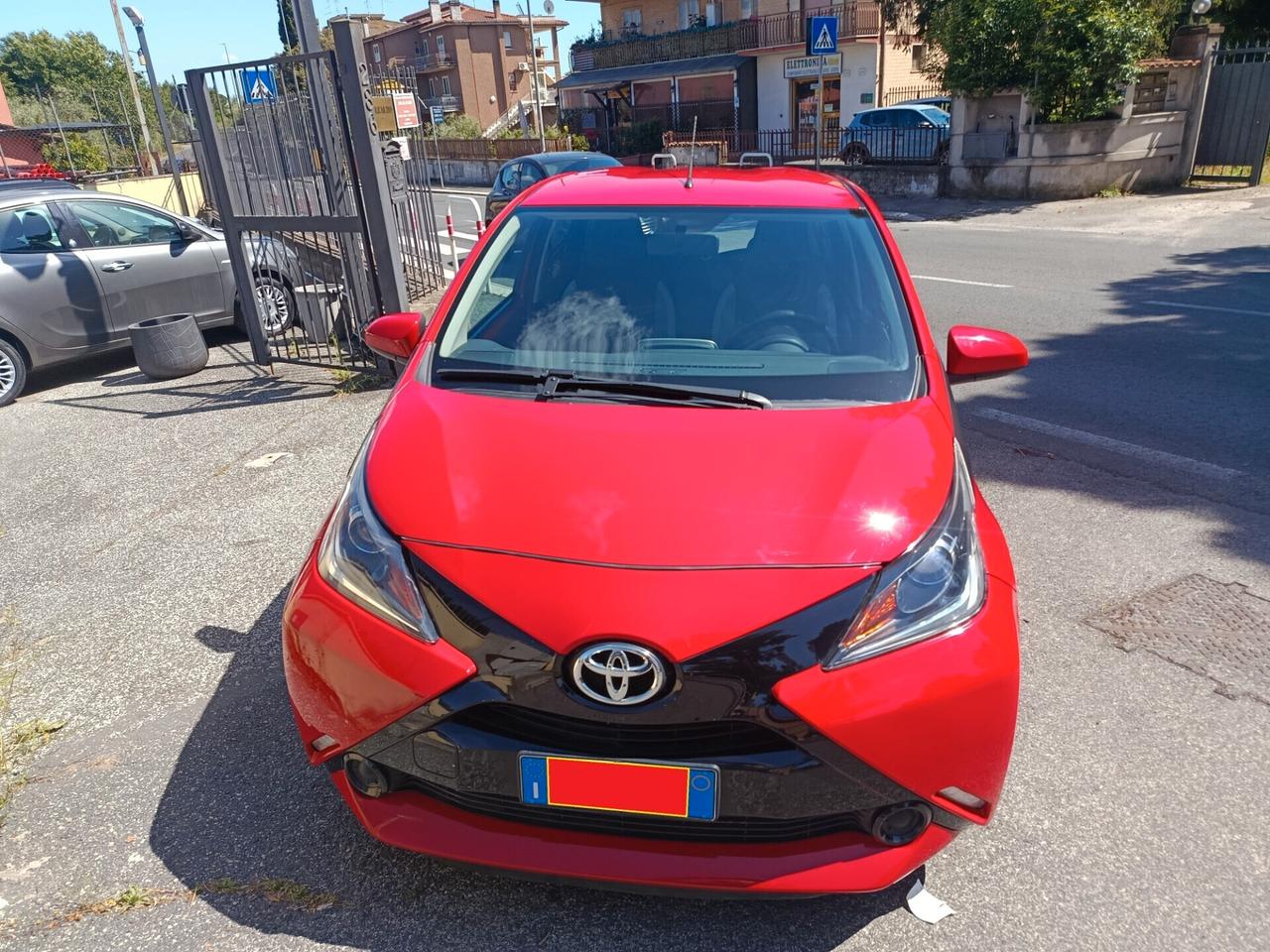 Toyota Aygo 1.0 VVT-i 69 CV 5 porte x-cite