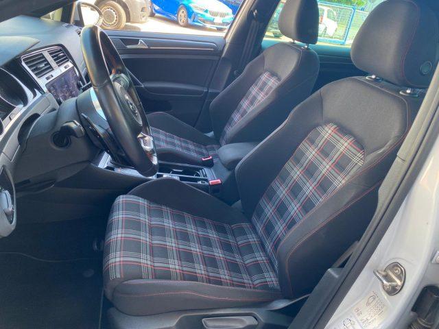 VOLKSWAGEN Golf GTI 7.5 230 cv Autom