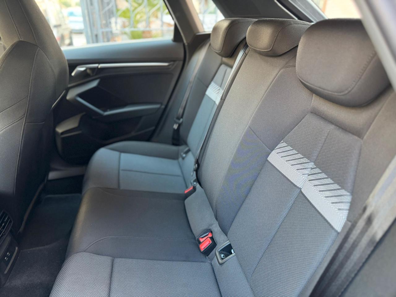 Audi A3 SPB 30 TDI Business Advanced