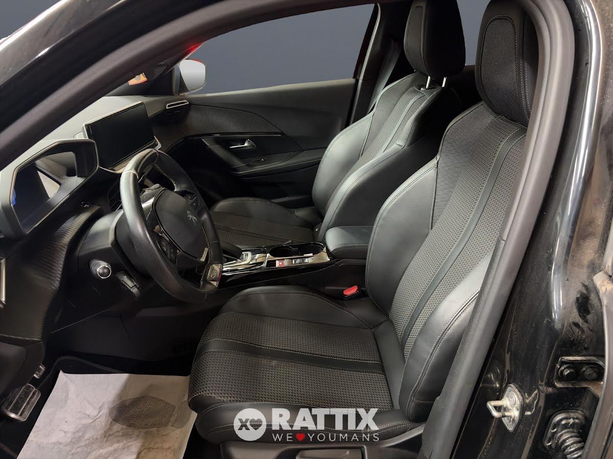 Peugeot e-2008 motore elettrico 100kW GT