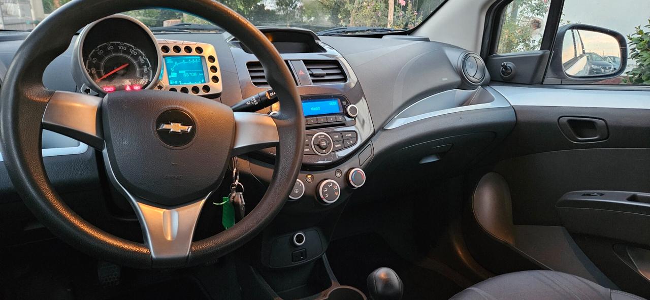 Chevrolet Spark 1.0 LT GPL