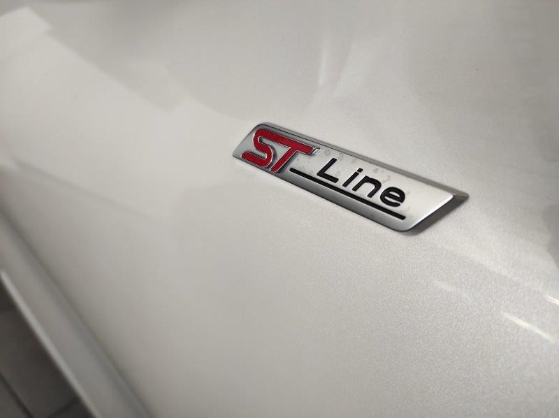 FORD Kuga 3ª serie - Kuga 2.5 Plug In Hybrid 225 CV CVT 2WD ST-Line