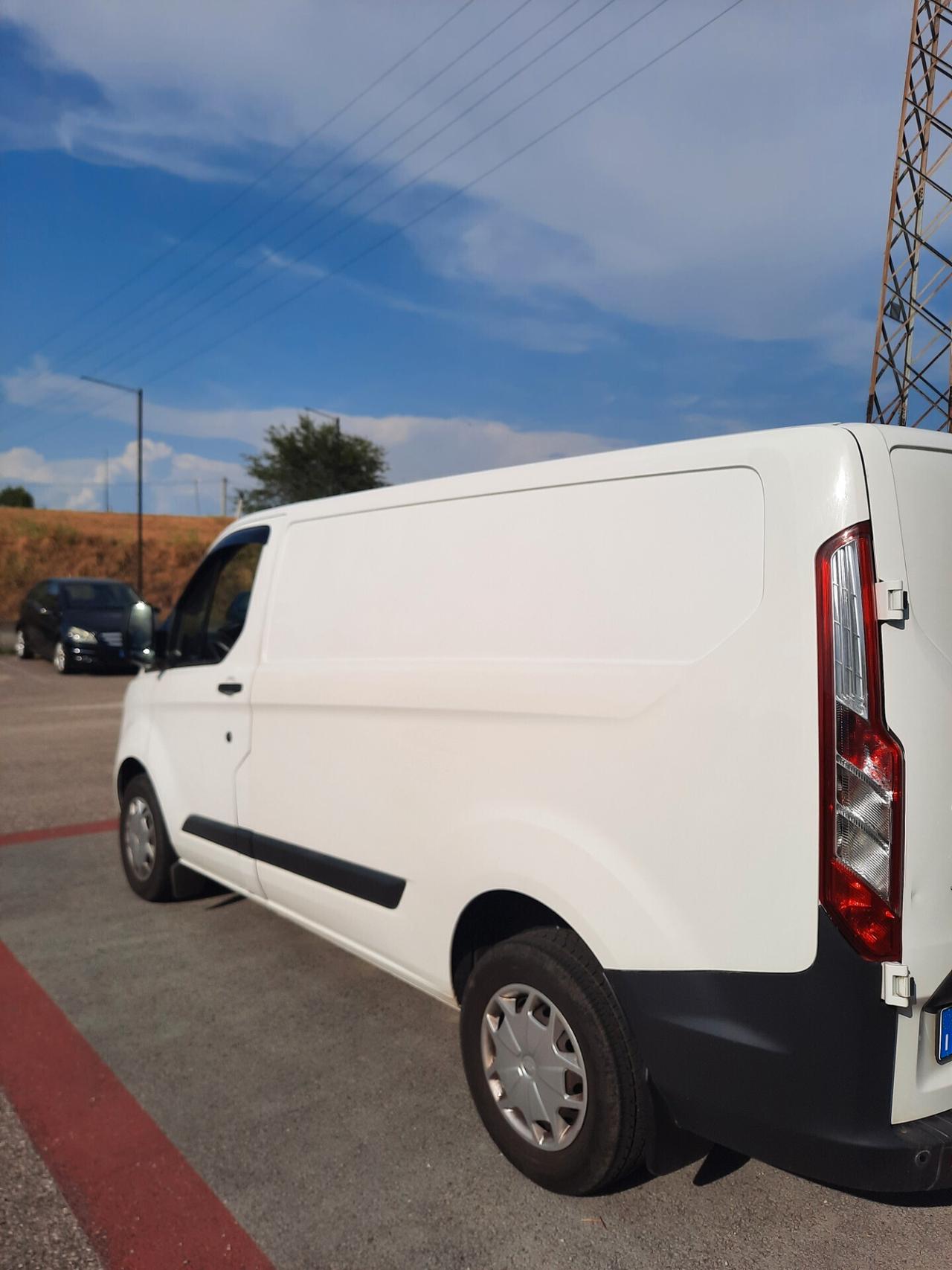 Ford Transit Custom 270 2.0 TDCi 130 PC Furgone Trend