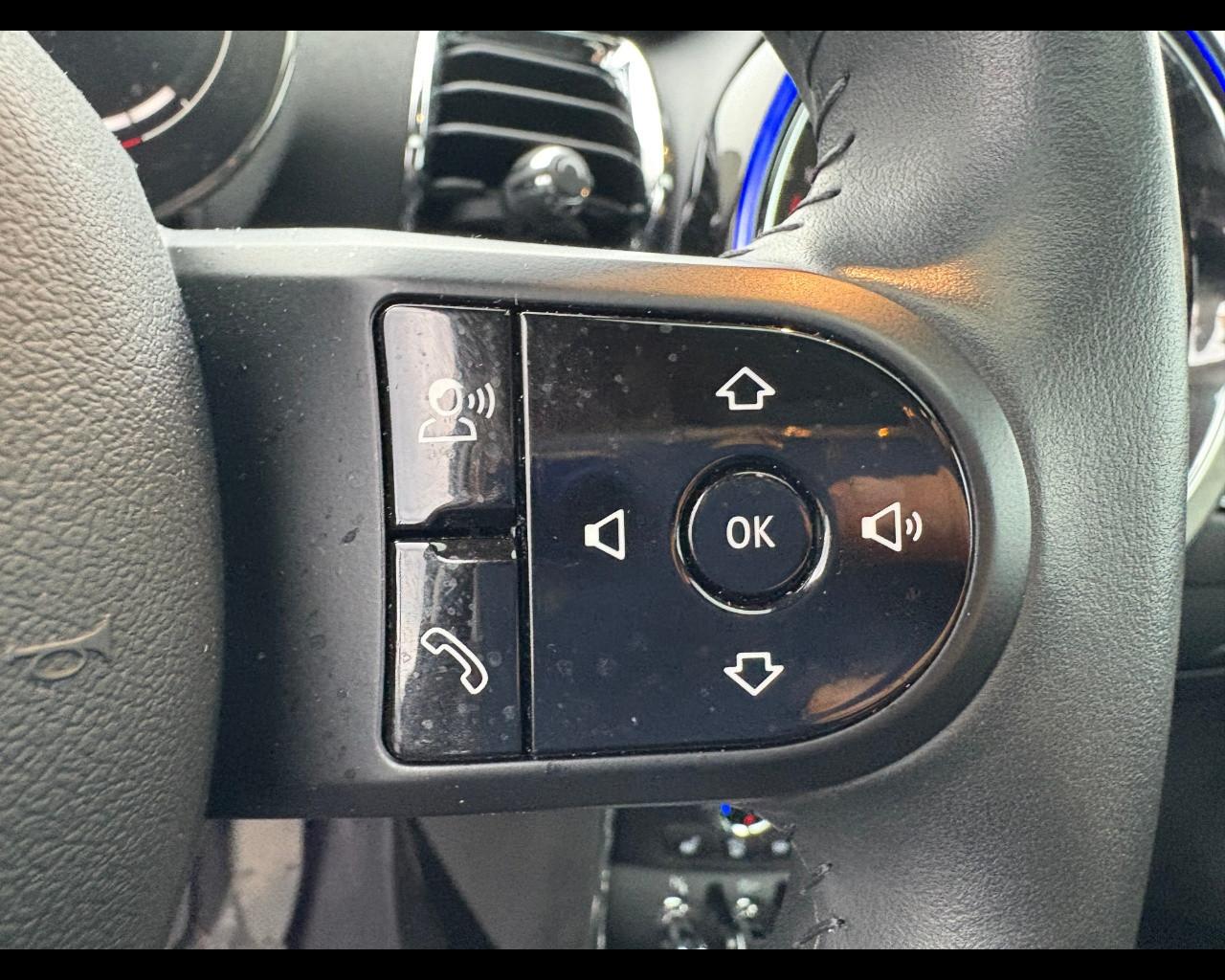 MINI Mini Clubman (F54) - Mini 1.5 Cooper Mayfair Edition Clubman