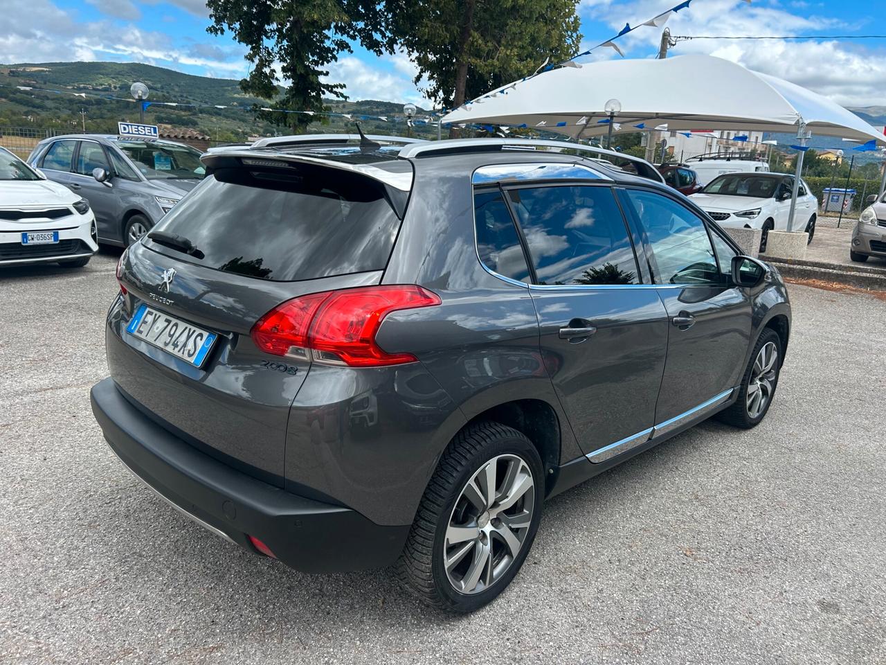 " UNA CHICCA " Peugeot 2008 Blue HDi Allure
