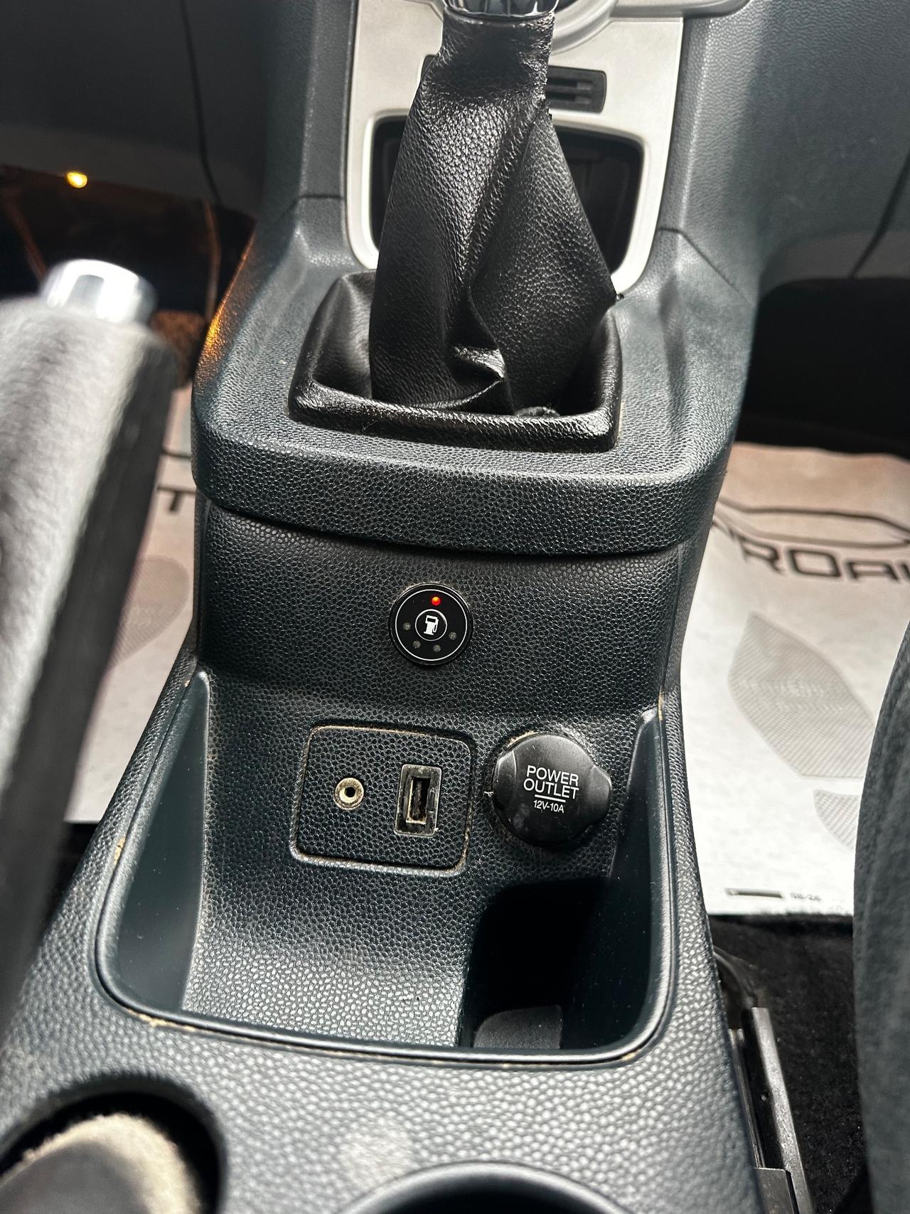 Ford Fiesta 1.4 5 porte Bz.- GPL Titanium