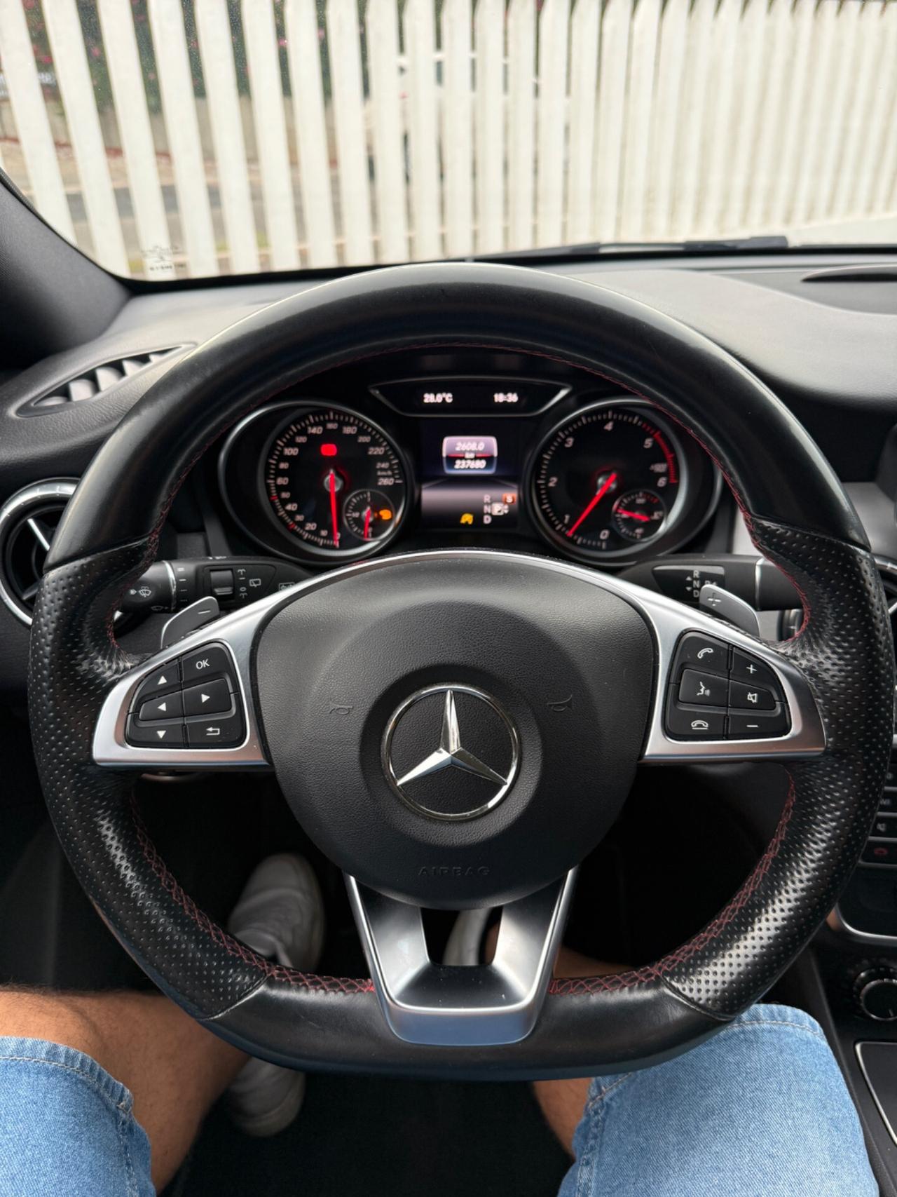 Mercedes-benz CLA 200 d S.W. Automatic Premium