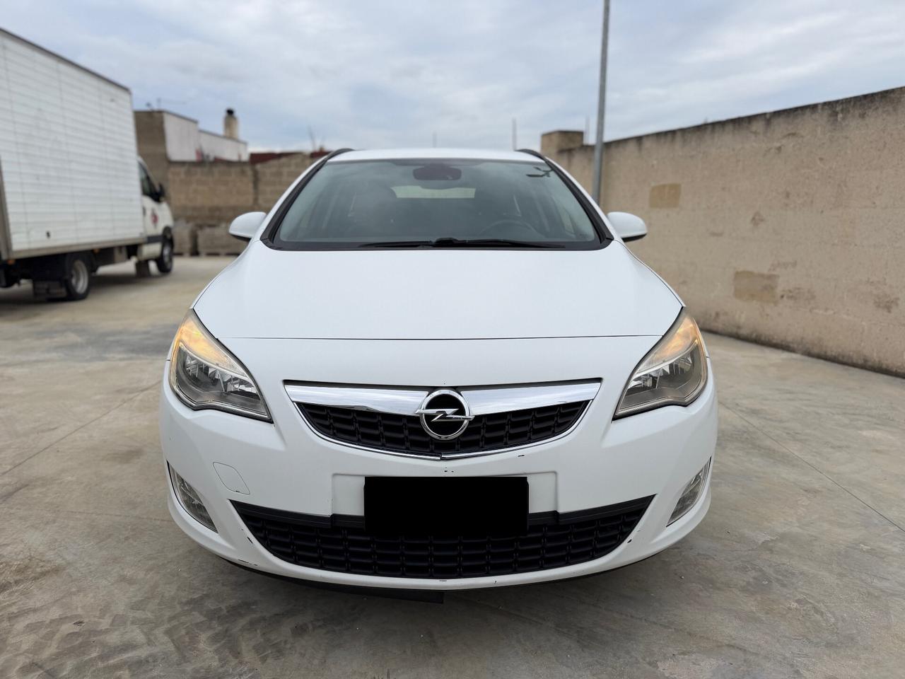 Opel Astra 1.7 CDTI 110CV Sports Tourer Cosmo