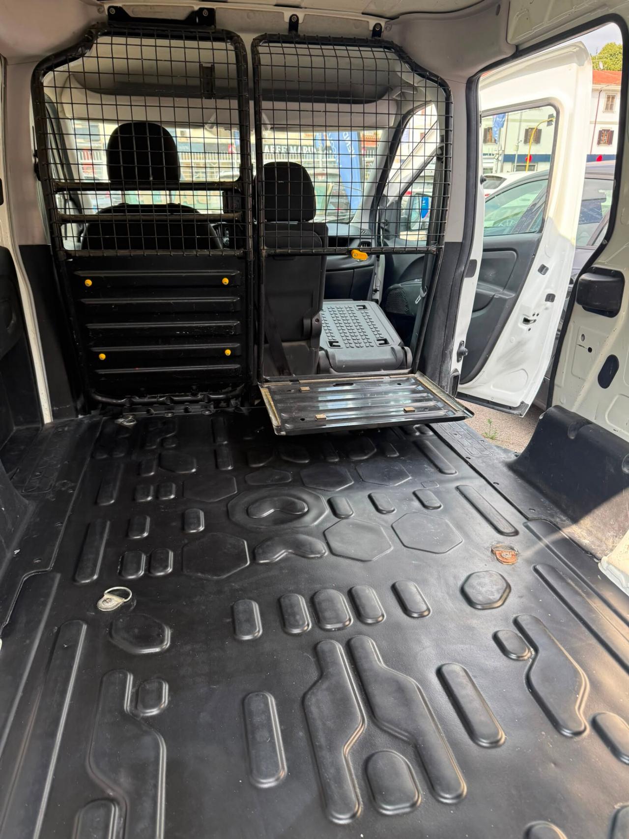 FIAT DOBLO' 1.6 MJET 105CV PL-TN Cargo Maxi Lamierato SX 3 posti